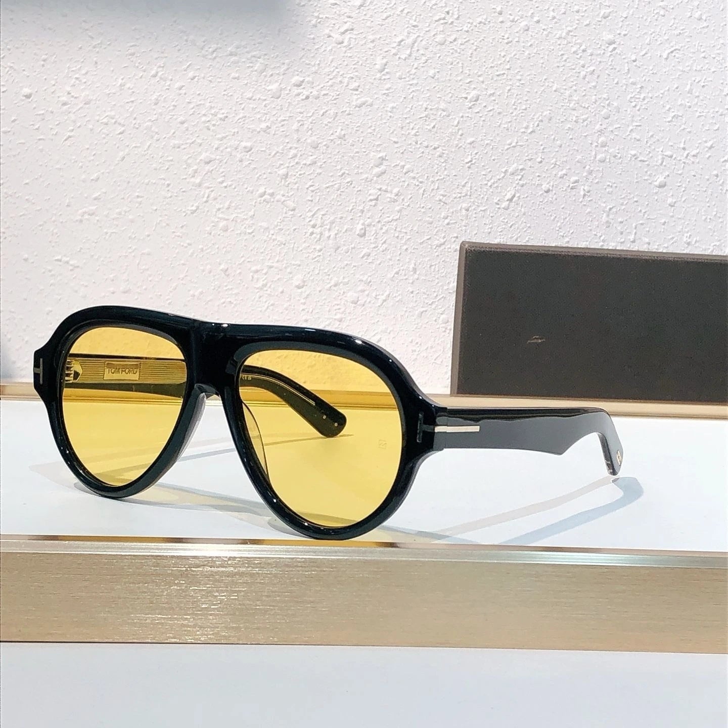 New High Class White Frame Sunglasses